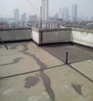芦淞漏水维修 楼顶漏水是什么原因，楼顶漏水维修方法是什么?